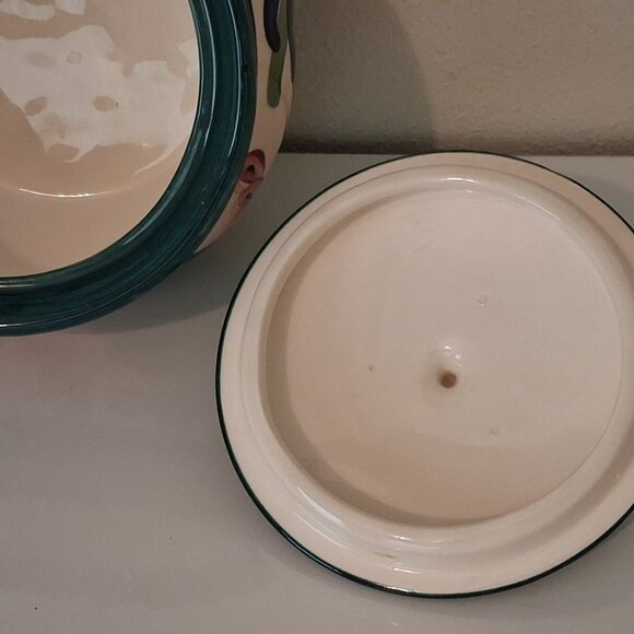 Gail Pittman Juniper 7" Bean Pot/Small Covered Casserole with Lid Signed 1988 - Picture 5 of 12